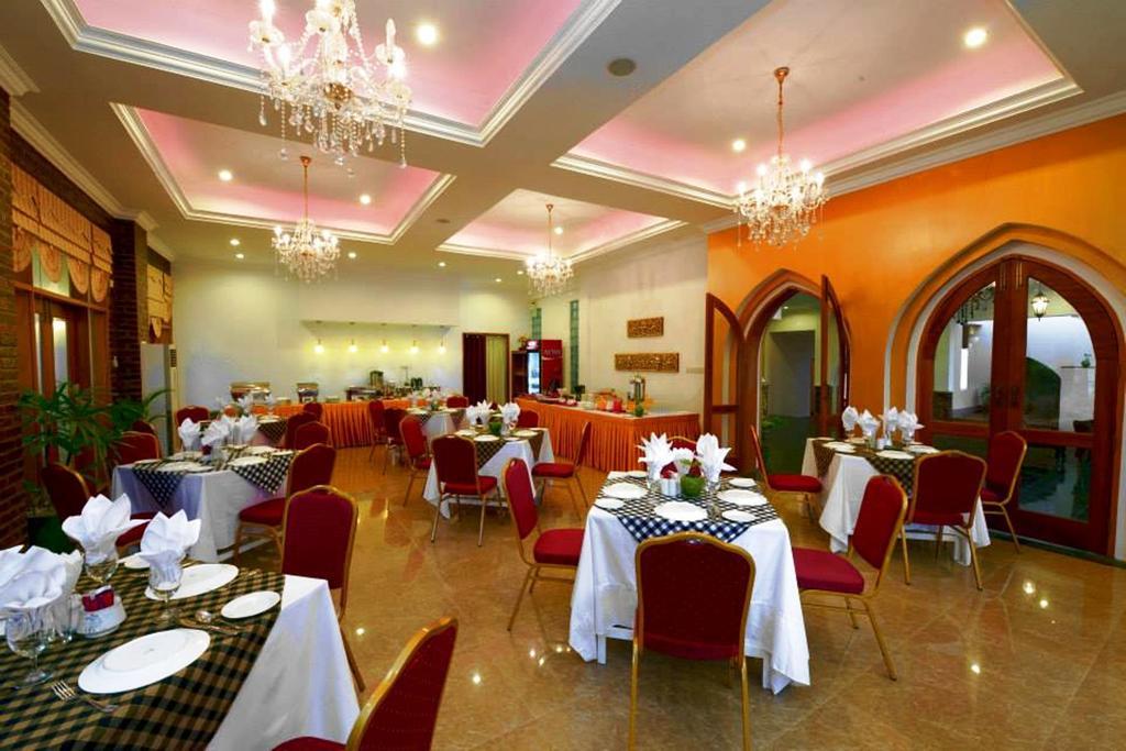 Raza Gyo Hotel Bagan Extérieur photo
