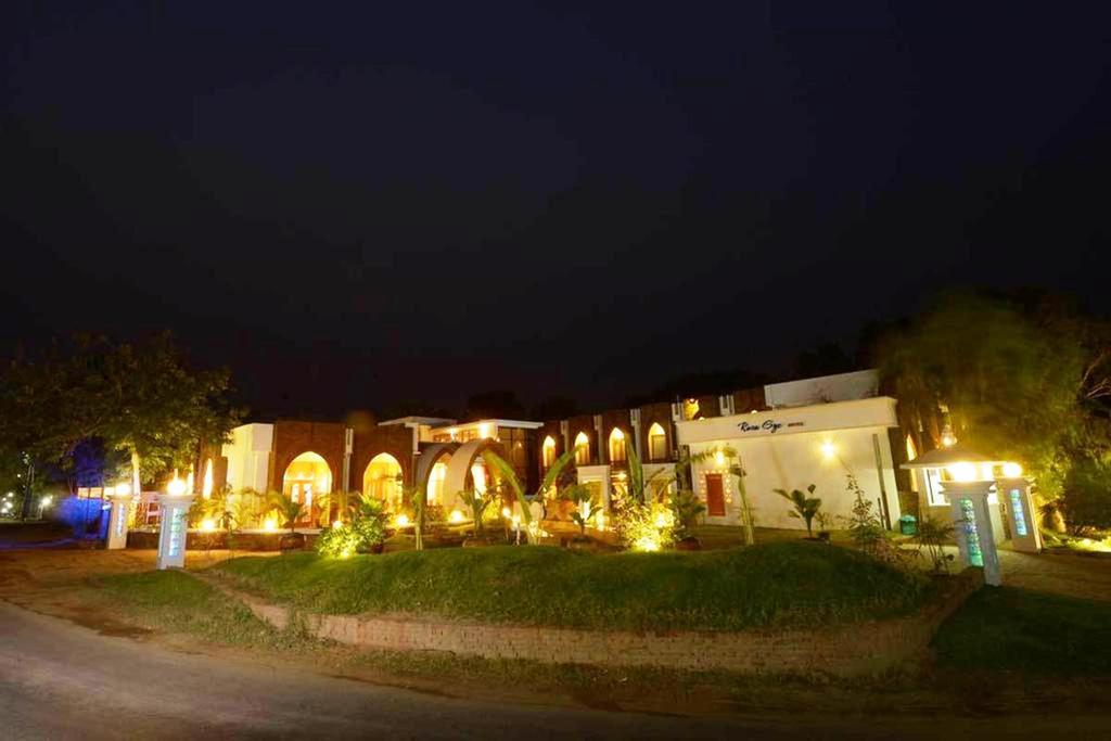 Raza Gyo Hotel Bagan Extérieur photo