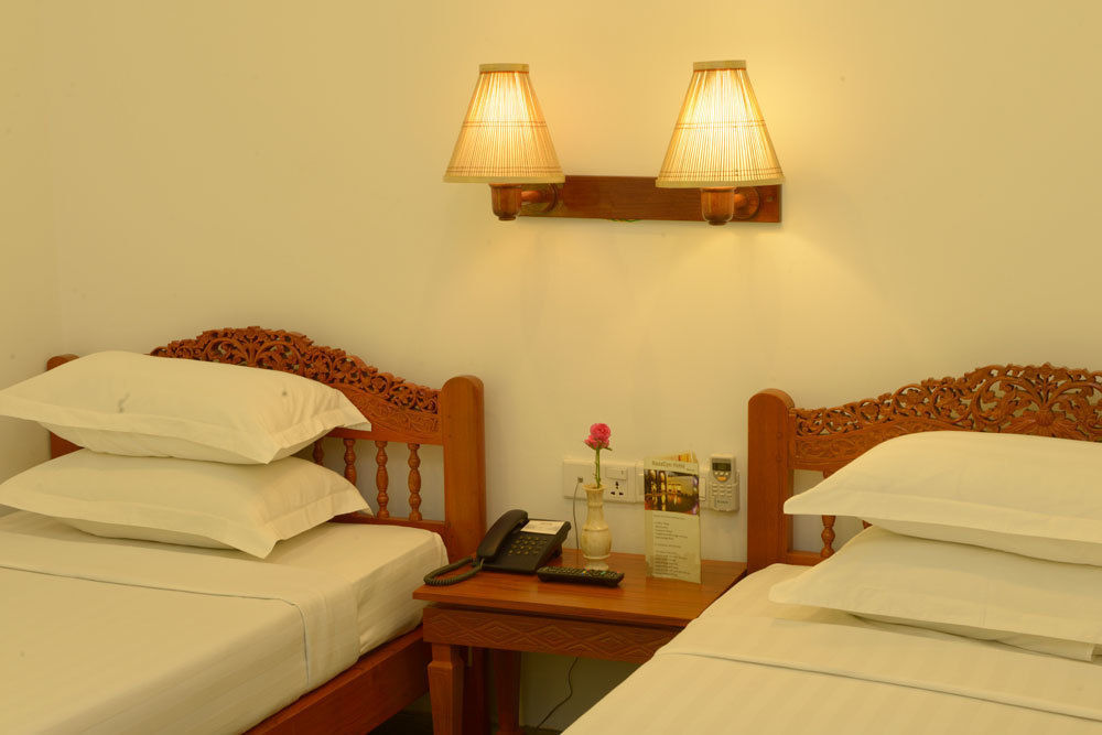 Raza Gyo Hotel Bagan Extérieur photo