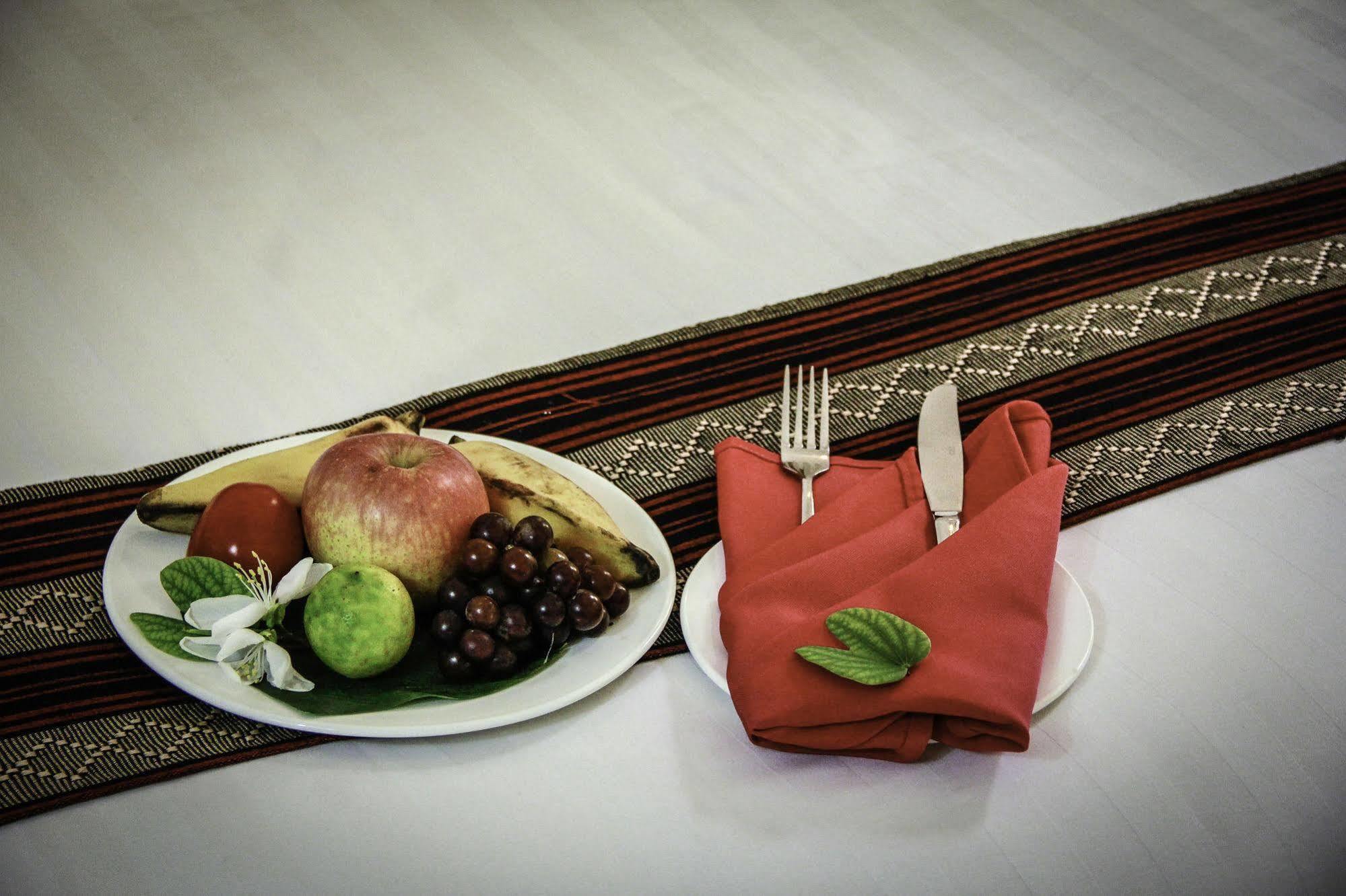Raza Gyo Hotel Bagan Extérieur photo