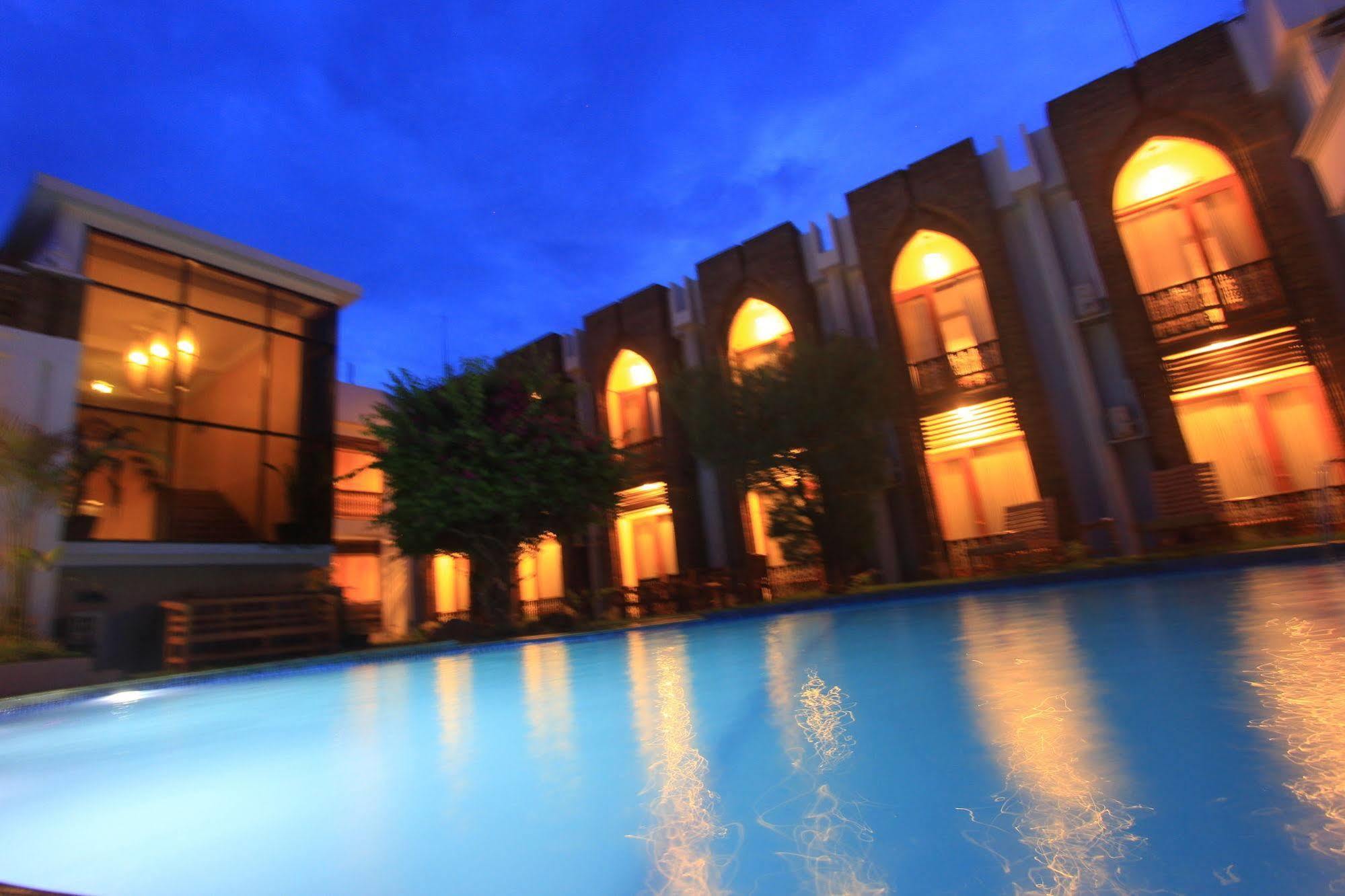 Raza Gyo Hotel Bagan Extérieur photo