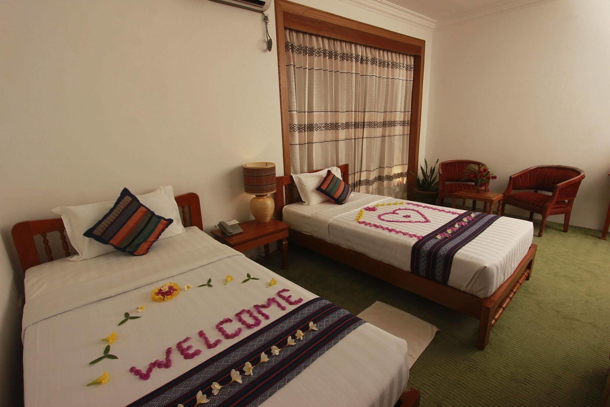 Raza Gyo Hotel Bagan Extérieur photo