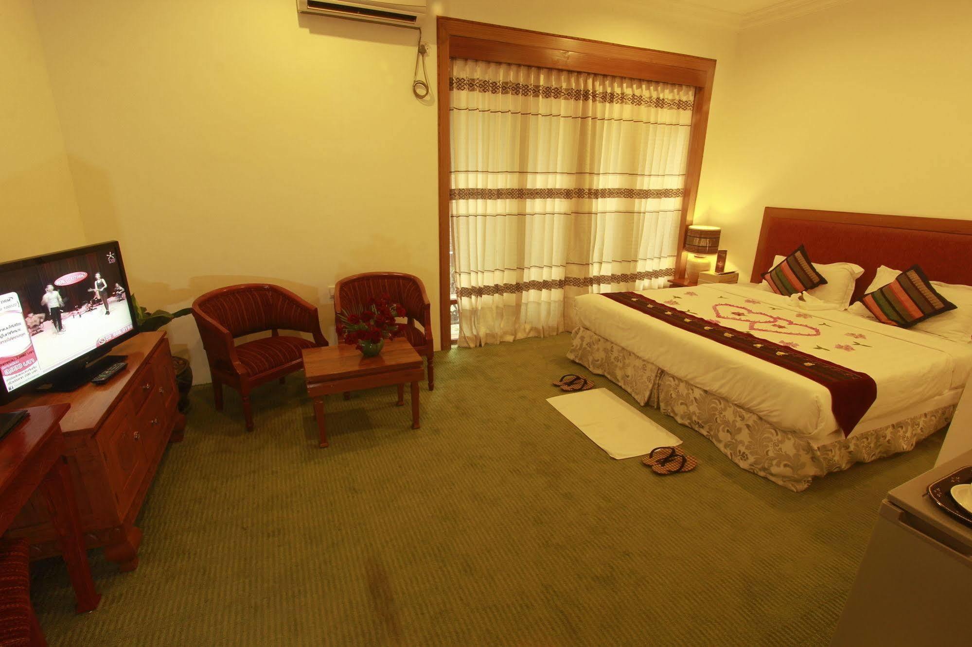 Raza Gyo Hotel Bagan Extérieur photo