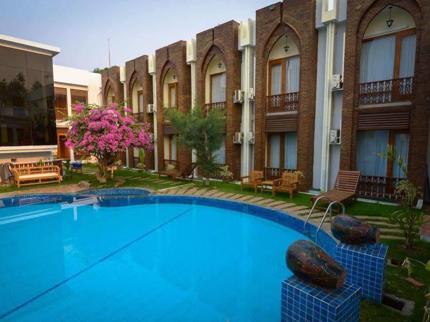 Raza Gyo Hotel Bagan Extérieur photo